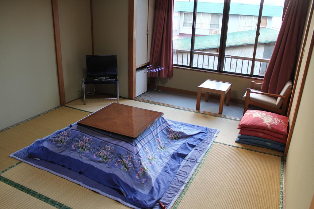 Sugakuso Hotell Yamanakako Eksteriør bilde
